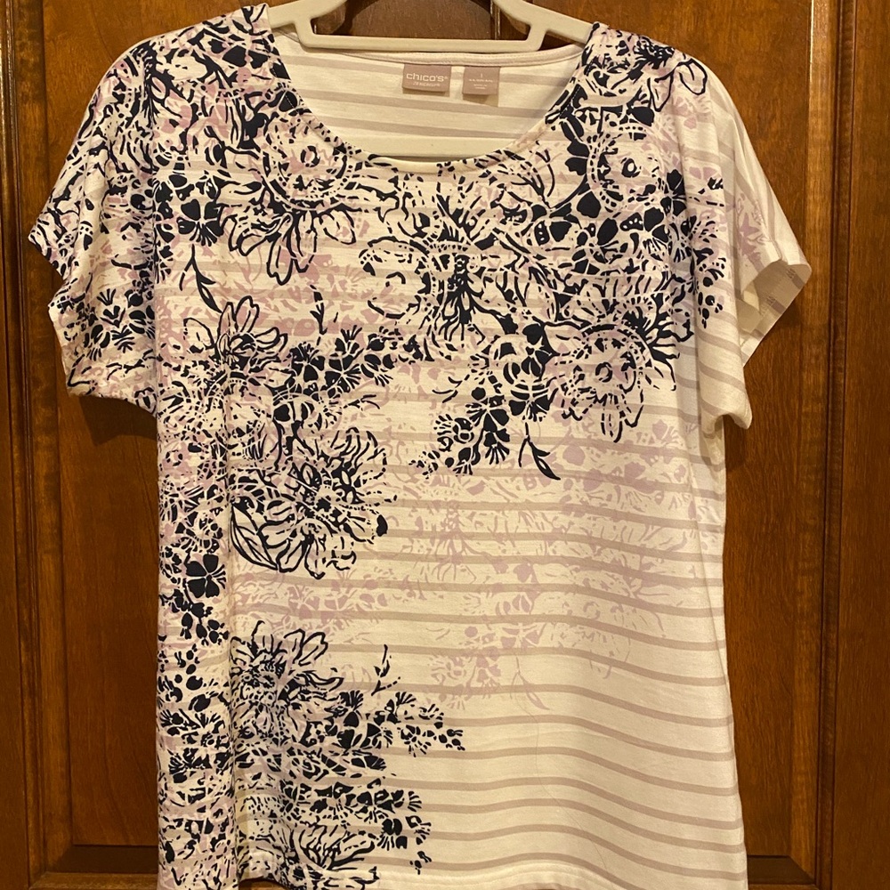 Chico's Floral Print Women's Top - Navy and White
